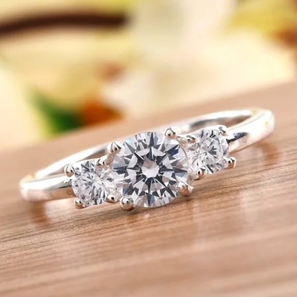 Past Present and Future 3 stone ring in platinum over Sterling silver - Picture 2 of 5